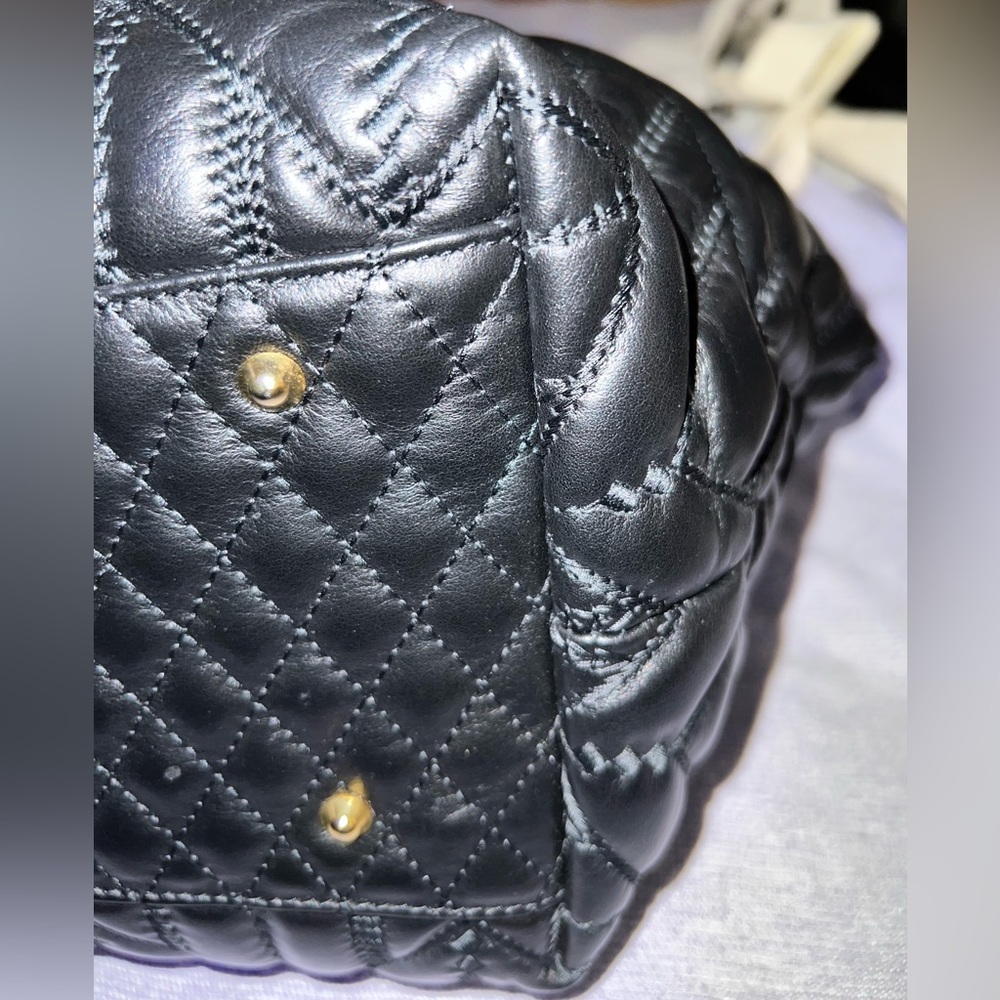 Orlandi Valentino Oversized Black Leather Tote - Picture 3 of 11